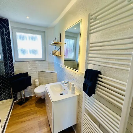 Apartament Pavillon Am Kurpark - Bewertet Von Familien! Zentral, Modern, Ruhig - Mit Balkon, Grill, Parkplatz, Wallbox Und Inklusive Waeschepaket *