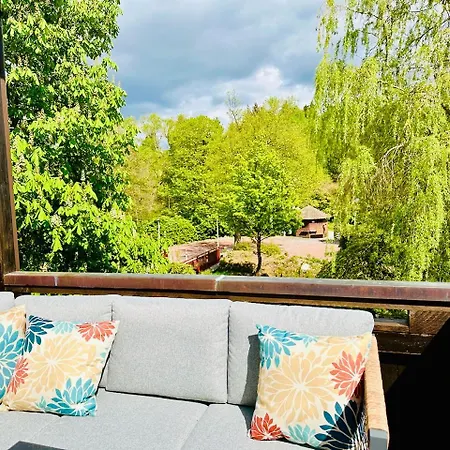 Pavillon Am Kurpark - Bewertet Von Familien! Zentral, Modern, Ruhig - Mit Balkon, Grill, Parkplatz, Wallbox Und Inklusive Waeschepaket * Braunlage