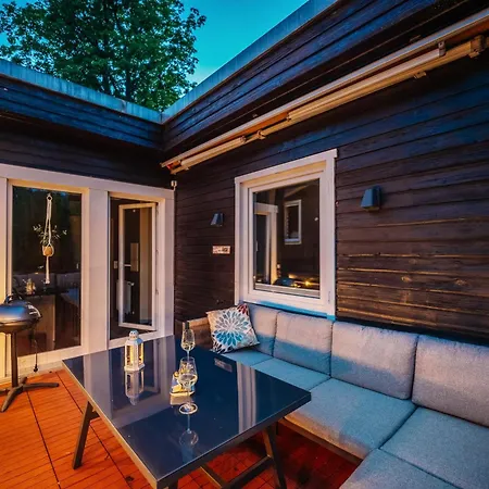 Pavillon Am Kurpark - 80 Qm - Balkon & Grill - Wallbox - Inklusive Waesche Lejlighed *