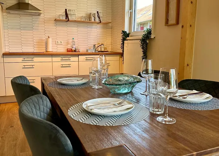 Апартаменты Pavillon Am Kurpark - 80 Qm - Balkon & Grill - Wallbox - Inklusive Waesche Браунлаге